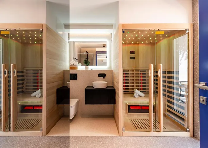 Luxury Coccinella & New Deluxe Felicita Apartman *